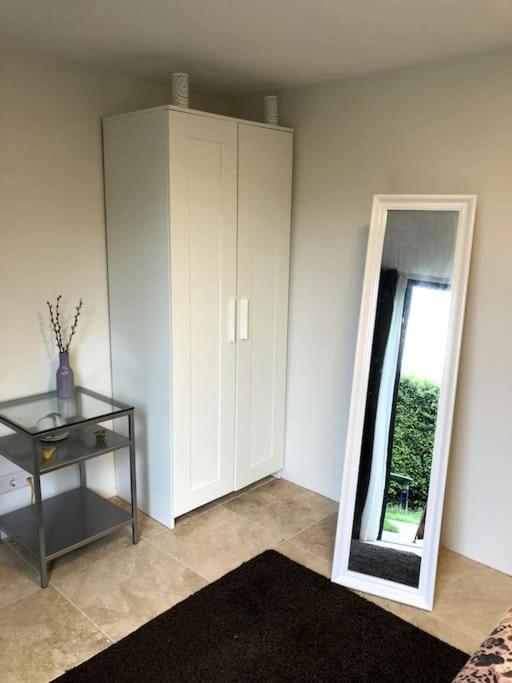 Prachtig Guesthouse Aan Het Water Almere Bagian luar foto